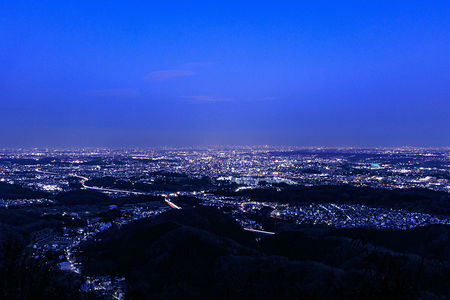 日没後の東京都心方面の夜景