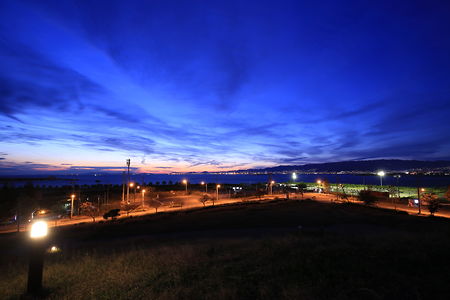 日没直後の神戸方面の夜景