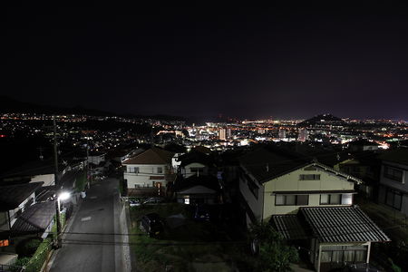 矢野を中心とした住宅街の夜景